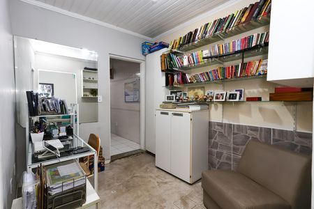 Casa à venda com 110m², 3 quartos e 3 vagas Casa à venda com 110m², 3 quartos e 3 vagasescritório