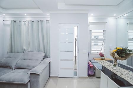 Casa à venda com 73m², 2 quartos e 1 vagaSala