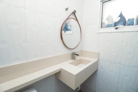 Casa à venda com 73m², 2 quartos e 1 vagaLavabo