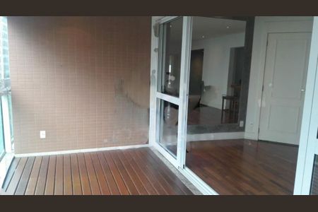 Apartamento à venda com 2 quartos, 97m² em Vila Olímpia, São Paulo