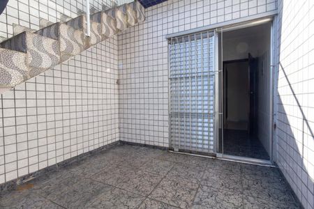 Casa para alugar com 250m², 3 quartos e 2 vagas Casa para alugar com 250m², 3 quartos e 2 vagasÁrea Externa