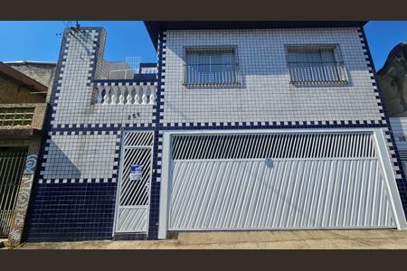 Casa para alugar com 250m², 3 quartos e 2 vagas Casa para alugar com 250m², 3 quartos e 2 vagasFachada