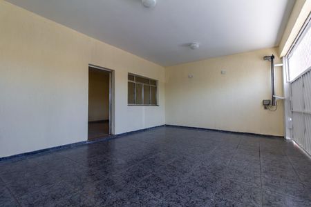 Casa para alugar com 250m², 3 quartos e 2 vagas Casa para alugar com 250m², 3 quartos e 2 vagasGaragem