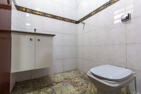 Casa para alugar com 250m², 3 quartos e 2 vagas Casa para alugar com 250m², 3 quartos e 2 vagasLavabo 1
