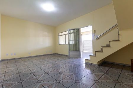 Sala de casa para alugar com 3 quartos, 250m² em Vila Carrão, São Paulo