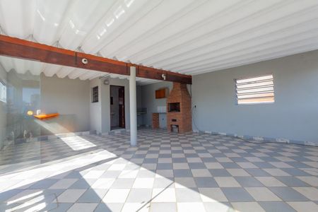 Casa para alugar com 250m², 3 quartos e 2 vagas Casa para alugar com 250m², 3 quartos e 2 vagasÁrea Externa