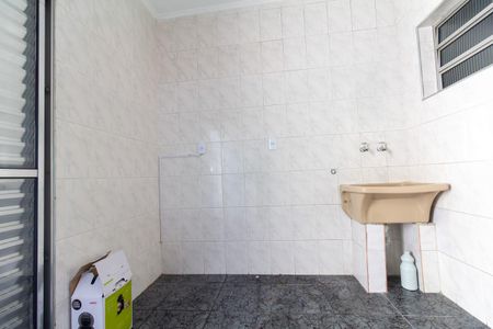 Casa para alugar com 250m², 3 quartos e 2 vagas Casa para alugar com 250m², 3 quartos e 2 vagasÁrea de Serviço