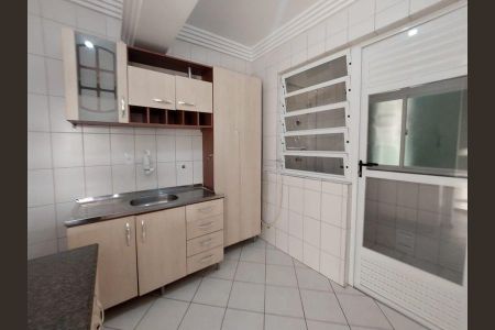 Cozinha de apartamento para alugar com 2 quartos, 61m² em Jardim Atlântico, Florianópolis
