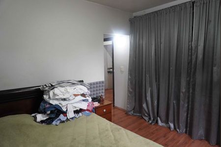 Casa à venda com 327m², 2 quartos e 4 vagasSuíte 2