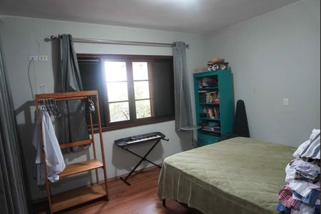 Casa à venda com 327m², 2 quartos e 4 vagasSuíte 2