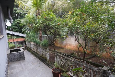Casa à venda com 327m², 2 quartos e 4 vagasÁrea Externa