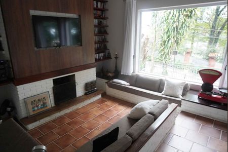 Casa à venda com 327m², 2 quartos e 4 vagasSala de TV