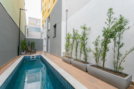 Apartamento para alugar com 35m², 2 quartos e sem vaga Apartamento para alugar com 35m², 2 quartos e sem vagaÁrea comum - Piscina