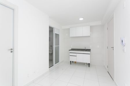 Sala / Cozinha  de apartamento para alugar com 2 quartos, 35m² em Vila Brasil, São Paulo