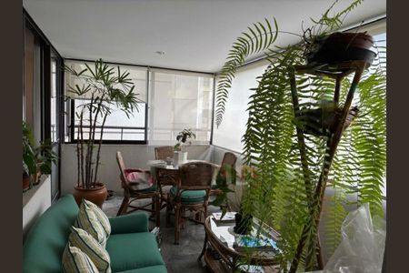 Apartamento à venda com 185m², 3 quartos e 3 vagas