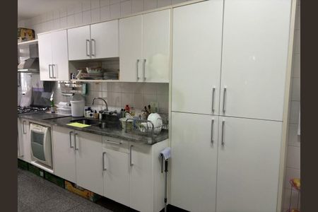 Apartamento à venda com 185m², 3 quartos e 3 vagas