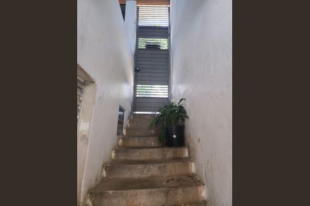Casa para alugar com 80m², 1 quarto e sem vaga Casa para alugar com 80m², 1 quarto e sem vagaPortão social