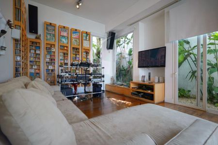 Casa à venda com 5 quartos, 700m² em Morumbi, São Paulo