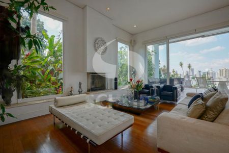Casa à venda com 700m², 5 quartos e 6 vagas