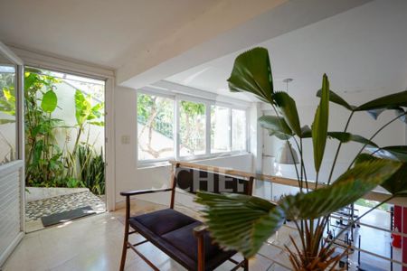 Casa à venda com 700m², 5 quartos e 6 vagas