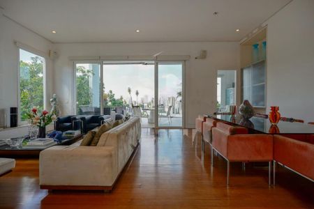 Casa à venda com 700m², 5 quartos e 6 vagas