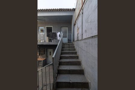 Casa para alugar com 400m², 7 quartos e 2 vagas Casa para alugar com 400m², 7 quartos e 2 vagasEscada