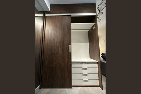 Apartamento à venda com 34m², 1 quarto e 1 vaga