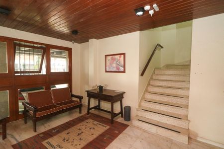 Apartamento para alugar com 101m², 3 quartos e 2 vagas Apartamento para alugar com 101m², 3 quartos e 2 vagasÁrea comum - Hall de entrada