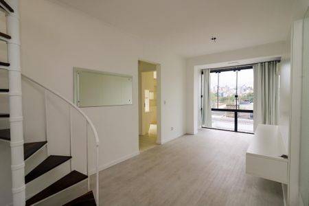 Sala 1 de apartamento para alugar com 3 quartos, 101m² em Santana, Porto Alegre