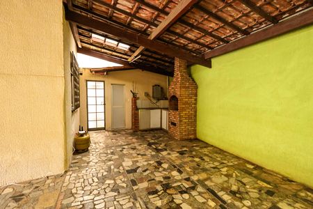 Apartamento à venda com 250m², 3 quartos e 5 vagasChurrasqueira