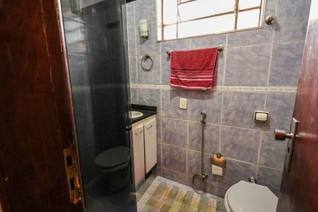 Apartamento à venda com 250m², 3 quartos e 5 vagasBanheiro