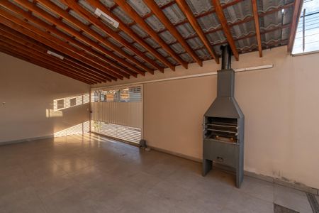 Casa à venda com 120m², 3 quartos e 4 vagas Casa à venda com 120m², 3 quartos e 4 vagasGaragem