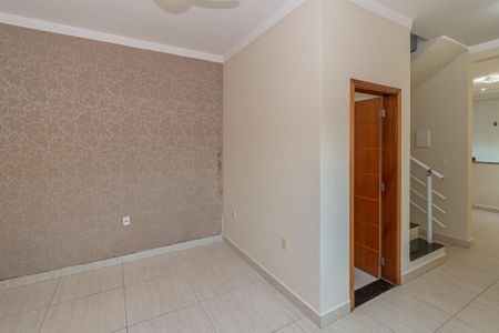 Sala de Estar de casa para alugar com 3 quartos, 120m² em Vila Santana, Sumaré