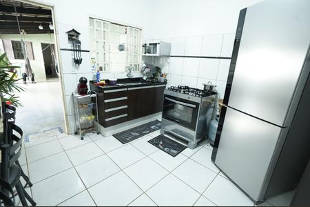 Casa à venda com 2 quartos, 180m² em Jardim Marques de Abreu, Goiânia