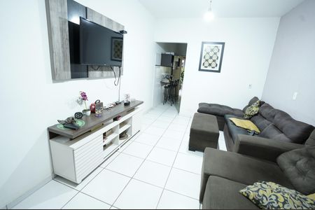 Casa à venda com 2 quartos, 180m² em Jardim Marques de Abreu, Goiânia