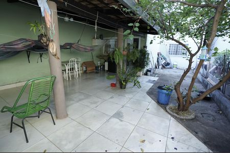 Casa à venda com 180m², 2 quartos e 3 vagas