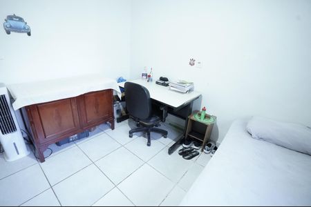 Casa à venda com 180m², 2 quartos e 3 vagas