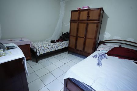 Casa à venda com 180m², 2 quartos e 3 vagas