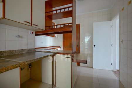 Apartamento à venda com 136m², 4 quartos e 4 vagas