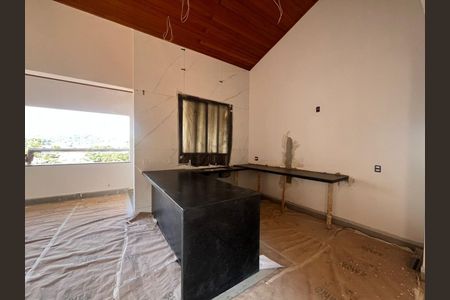 Casa de Condomínio à venda com 3 quartos, 230m² em Casa Branca, Brumadinho