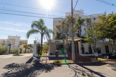 Apartamento para alugar com 49m², 2 quartos e 1 vaga Apartamento para alugar com 49m², 2 quartos e 1 vagaFACHADA