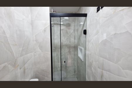 Apartamento para alugar com 33m², 2 quartos e sem vaga Apartamento para alugar com 33m², 2 quartos e sem vagaBanheiro