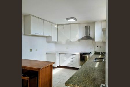 Apartamento à venda com 240m², 3 quartos e 4 vagas