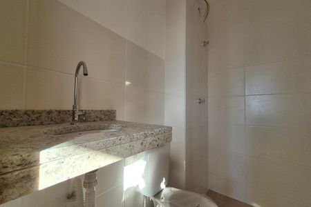 Apartamento à venda com 47m², 2 quartos e 1 vaga Apartamento à venda com 47m², 2 quartos e 1 vagaBanheiro