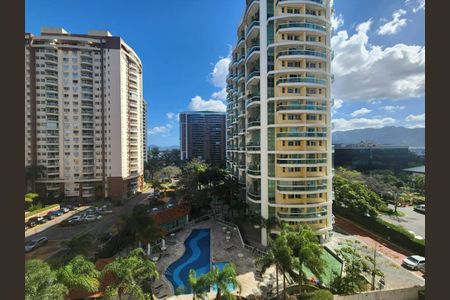 Apartamento à venda com 72m², 2 quartos e 1 vaga