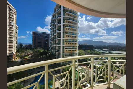 Apartamento à venda com 72m², 2 quartos e 1 vaga