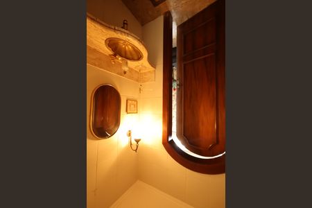 Casa de condomínio para alugar com 853m², 4 quartos e 6 vagasLavabo