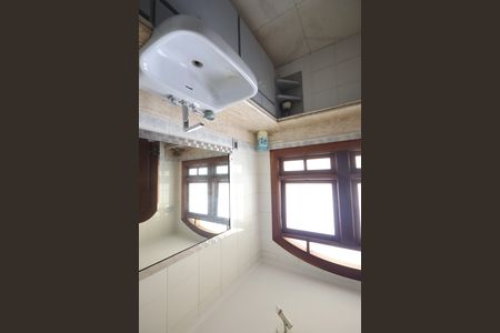 Casa de condomínio para alugar com 853m², 4 quartos e 6 vagasBanheiro da Suíte 4