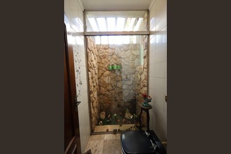 Casa de condomínio para alugar com 853m², 4 quartos e 6 vagasLavabo