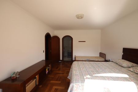 Casa de condomínio para alugar com 853m², 4 quartos e 6 vagasQuarto 1 suíte 1 